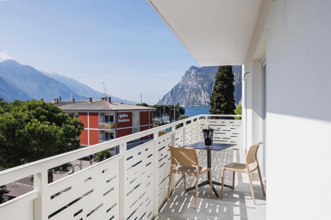 Lake Side Suites Riva del Garda Exterior photo
