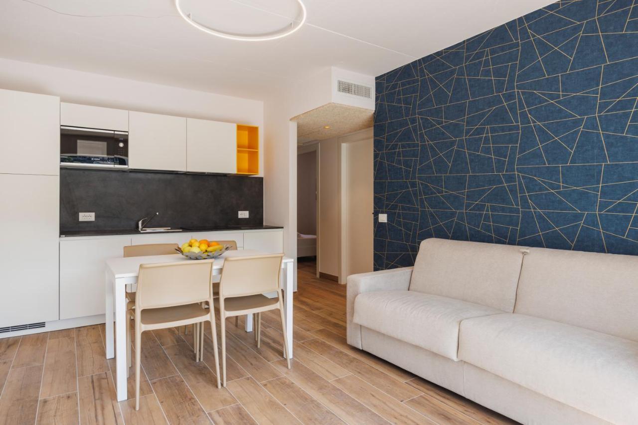 Lake Side Suites Riva del Garda Exterior photo